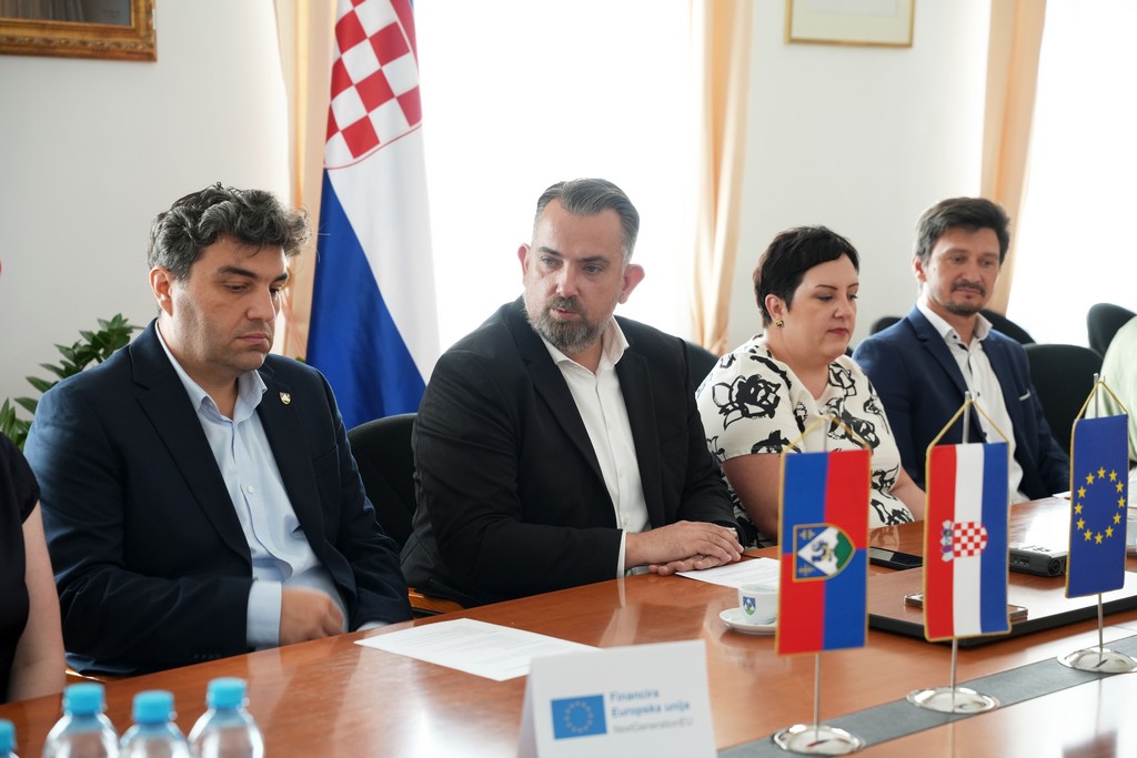 Početna konferencija projekata „Izgradnja Područne škole Fodrovec sa sportskom dvoranom“: izvor fotografije: Koprivničko-križevačka županija